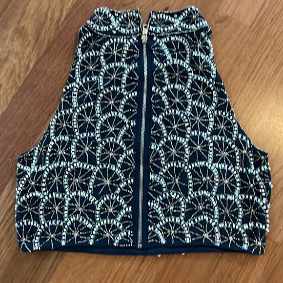 Beaded Crop Top - Picture 4 of 6